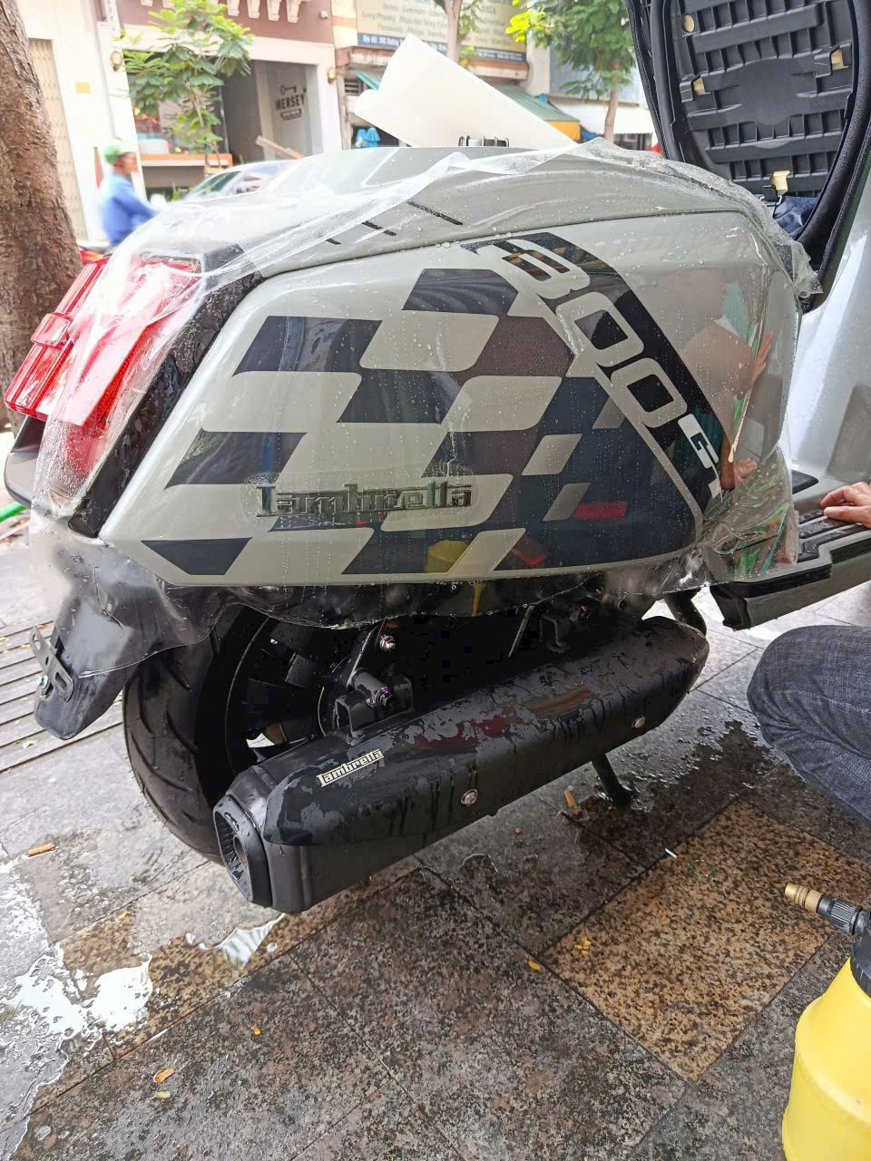 Decal trùm xe máy